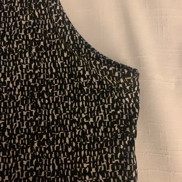 White House Black Market Career blouse tank EUC XL - Picture 7 of 8